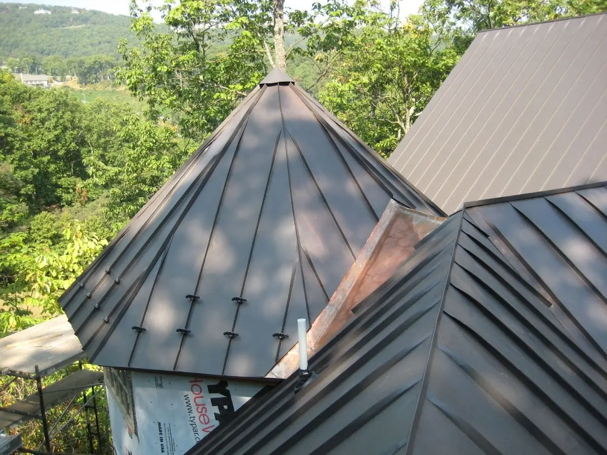 Professional Gutter Cleaning by Craftsman Roofing in Universal City